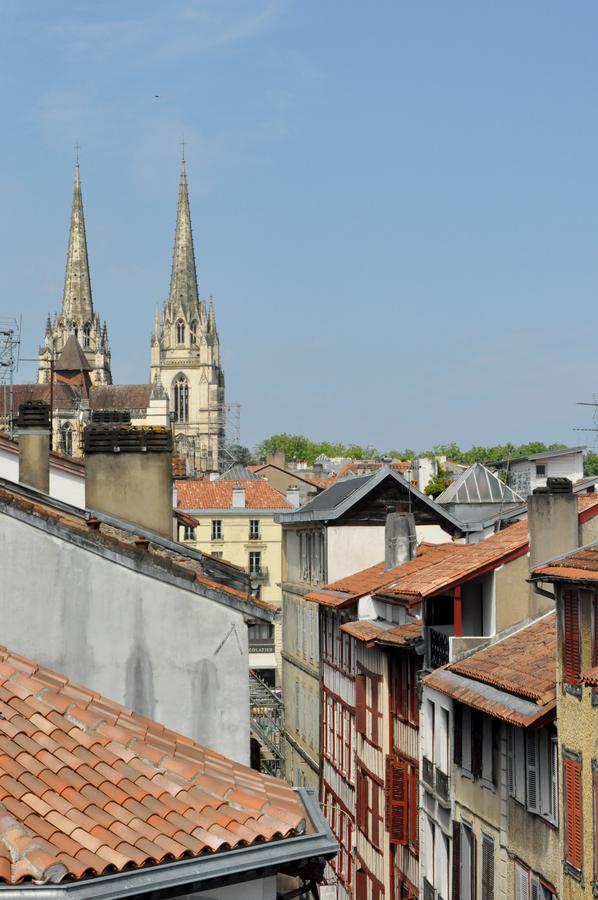 Temporesidence Chateauneuf Bayonne Bagian luar foto