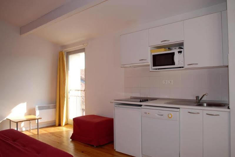 Temporesidence Chateauneuf Bayonne Bagian luar foto